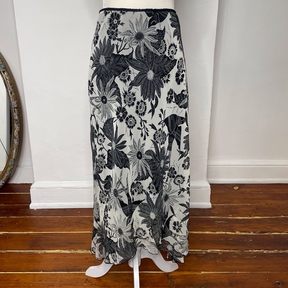 90s Asymmetrical Hem Maxi Slip Skirt - Picture 2 of 7